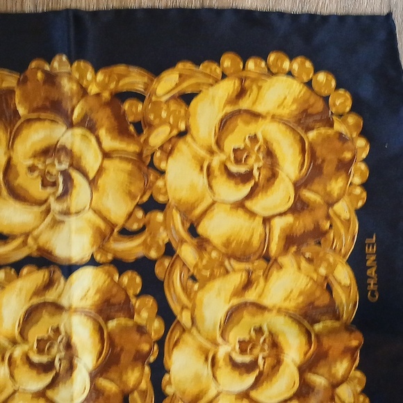 Authentic Chanel Camelia Black Golden Silk Scarf W/box - Picture 5 of 12